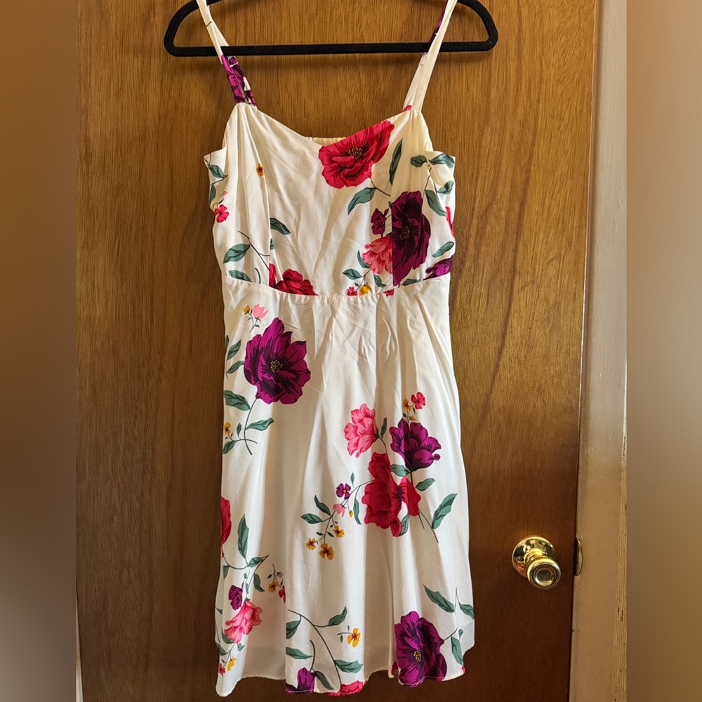 Old Navy White Flower Cami Dress Medium